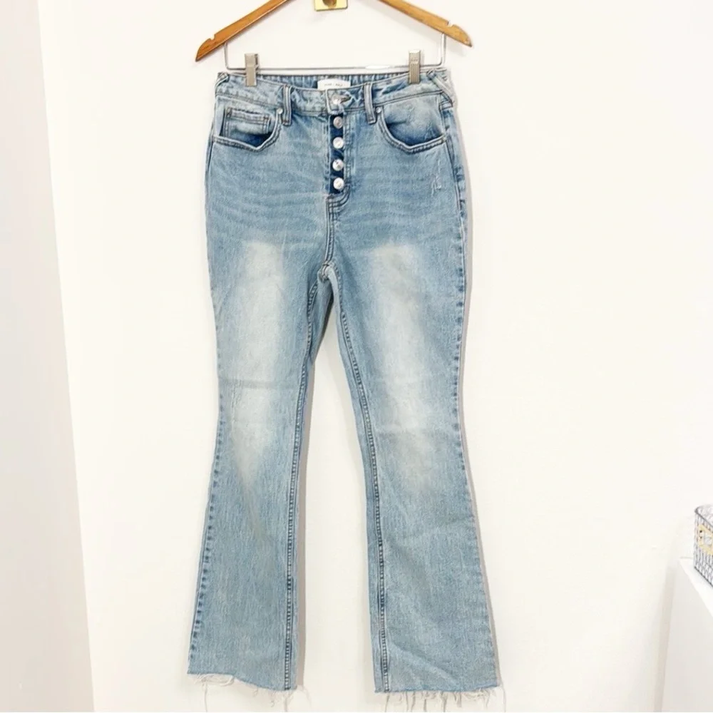 CLEO WOLF  High Rise Boot Cut Jeans Light Wash Exposed Button Fly Size 28/34 - Picture 2 of 8